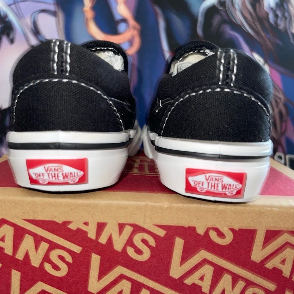 VANS - Picture 4 of 9